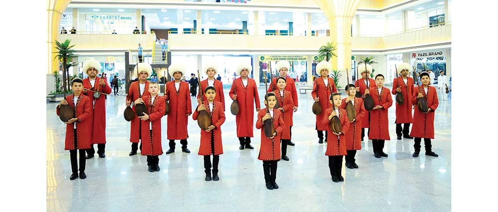 Dostana gatnaşyklaryň ykdysady binýady berkidilýär