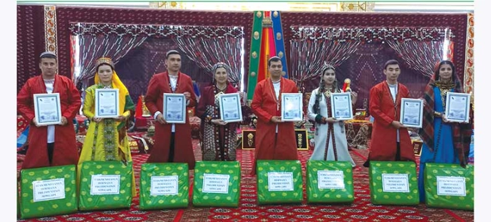 Sünnäli işiň ussatlary